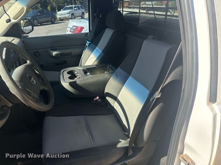 image for item EJ4852 2008 GMC Sierra 1500 pickup truck