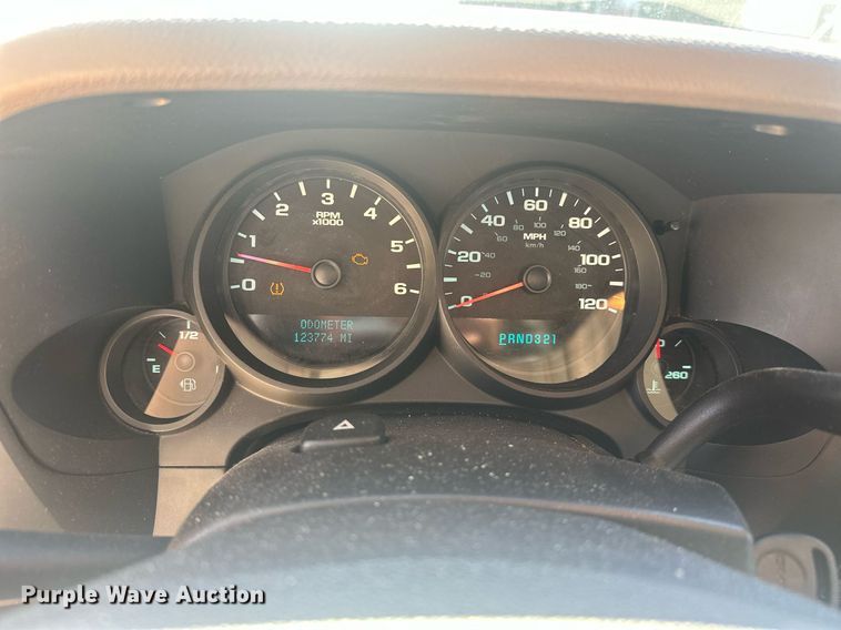 image for item EJ4852 2008 GMC Sierra 1500 pickup truck