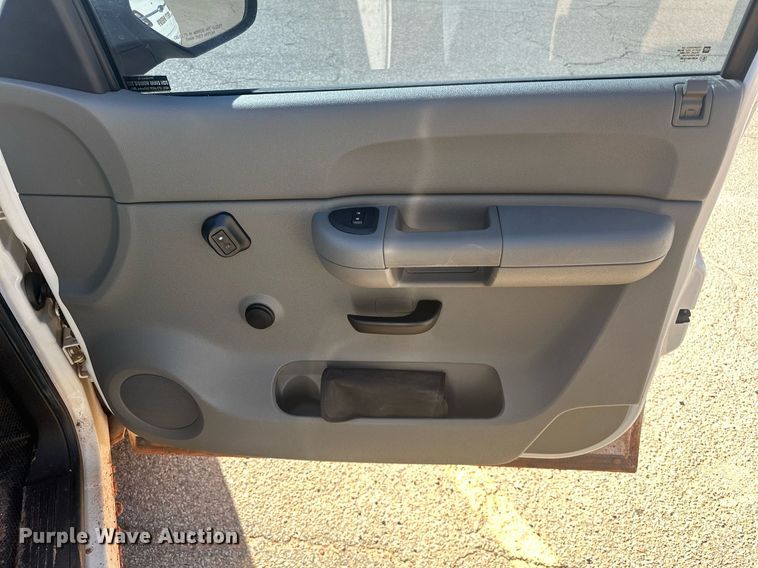 image for item EJ4852 2008 GMC Sierra 1500 pickup truck