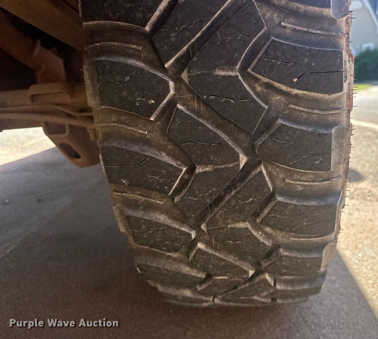 image for item EJ4852 2008 GMC Sierra 1500 pickup truck