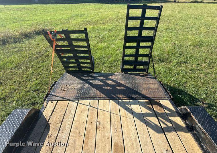 image for item EJ4876 2022 Starlite 82-H248CRGNDV equipment trailer