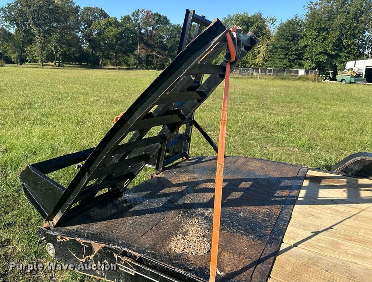 image for item EJ4876 2022 Starlite 82-H248CRGNDV equipment trailer