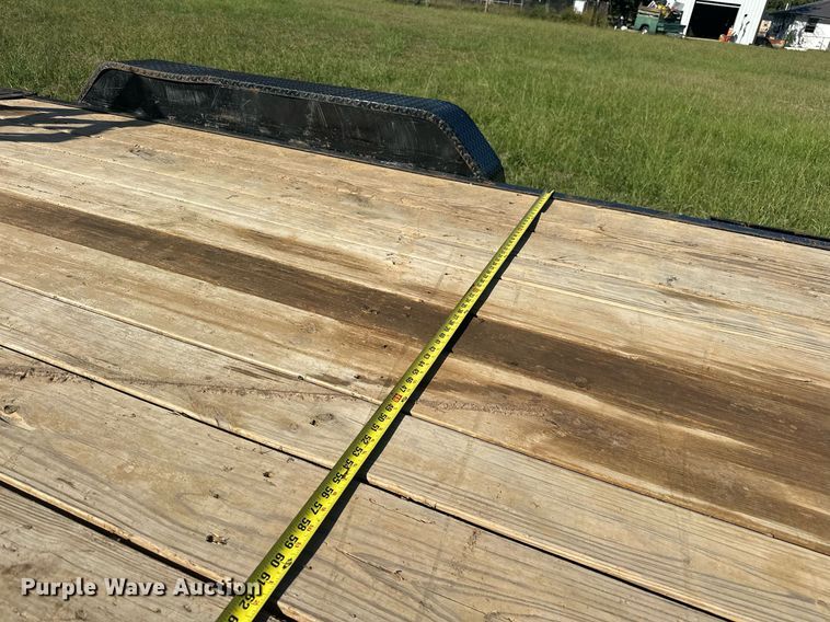 image for item EJ4876 2022 Starlite 82-H248CRGNDV equipment trailer