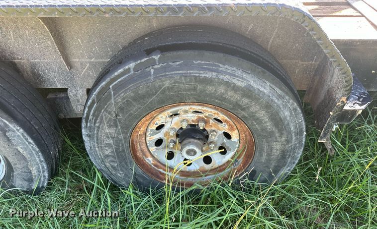 image for item EJ4876 2022 Starlite 82-H248CRGNDV equipment trailer