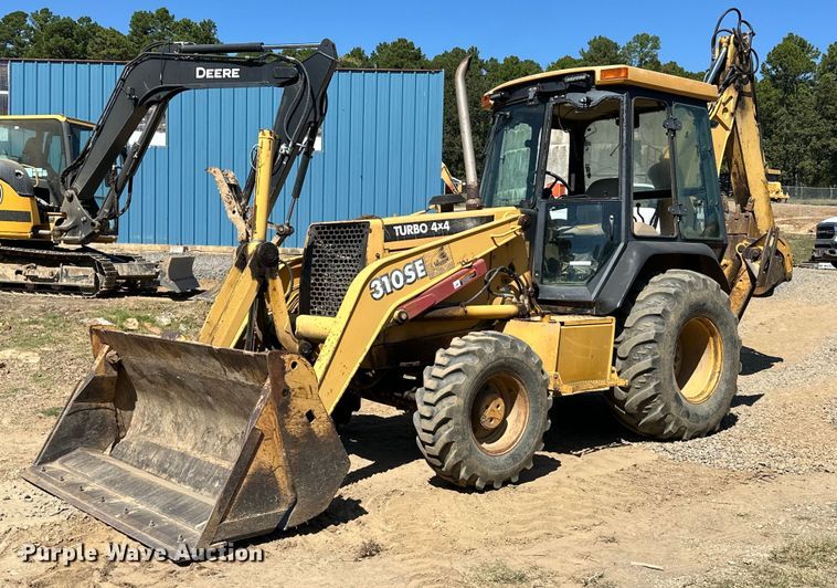 image for item EJ4879 1998 John Deere 310SE backhoe