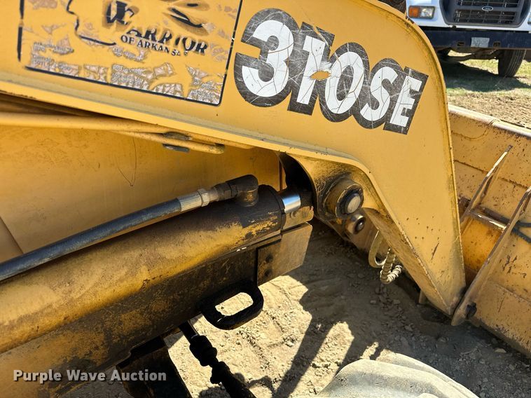 image for item EJ4879 1998 John Deere 310SE backhoe
