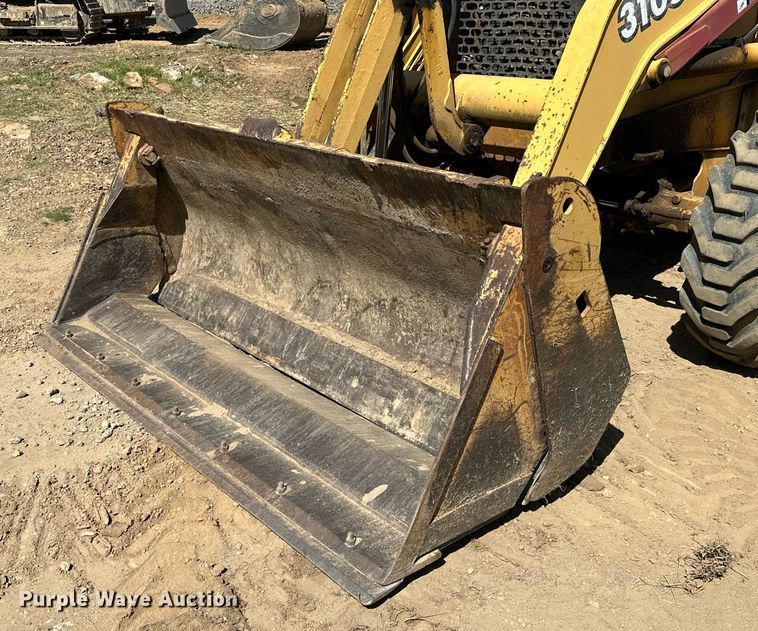 image for item EJ4879 1998 John Deere 310SE backhoe