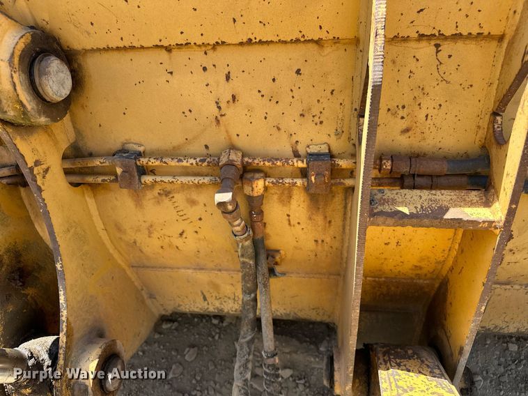 image for item EJ4879 1998 John Deere 310SE backhoe