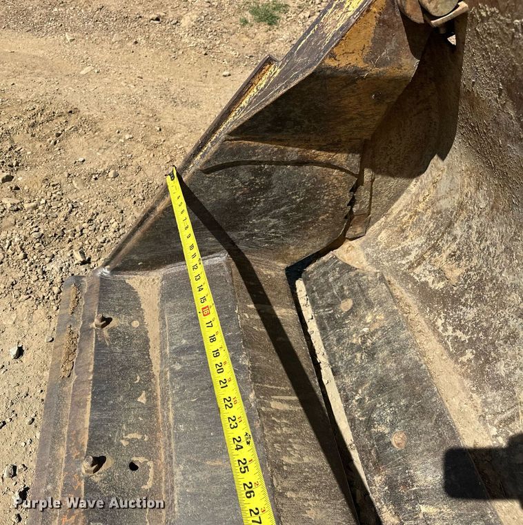 image for item EJ4879 1998 John Deere 310SE backhoe