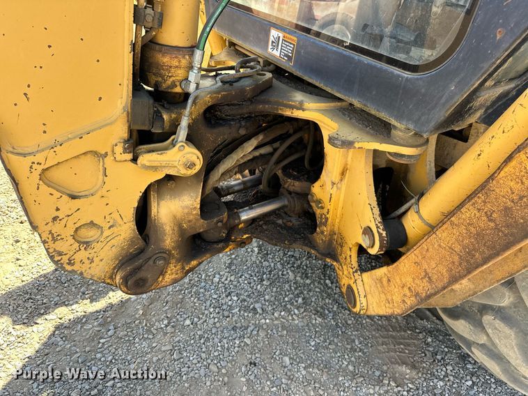 image for item EJ4879 1998 John Deere 310SE backhoe