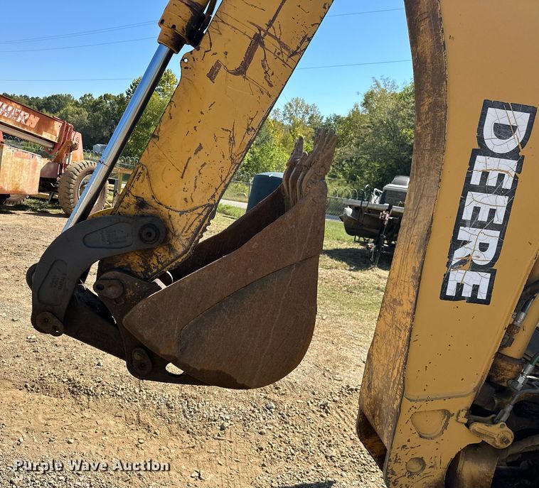 image for item EJ4879 1998 John Deere 310SE backhoe