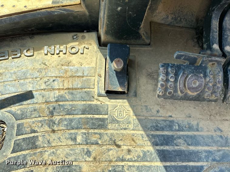 image for item EJ4879 1998 John Deere 310SE backhoe