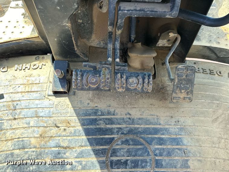 image for item EJ4879 1998 John Deere 310SE backhoe