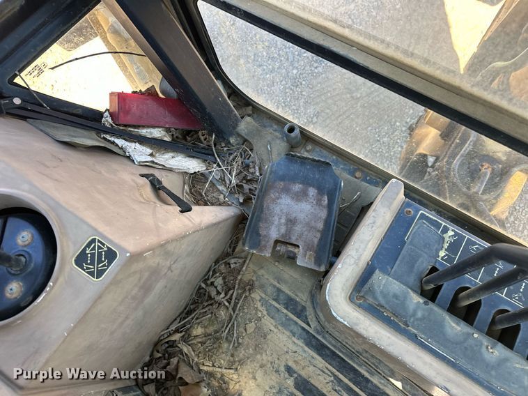 image for item EJ4879 1998 John Deere 310SE backhoe