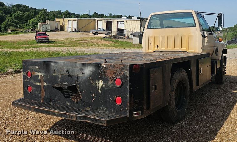 image for item EJ5558 1995 GMC Topkick C6500 flatbed truck