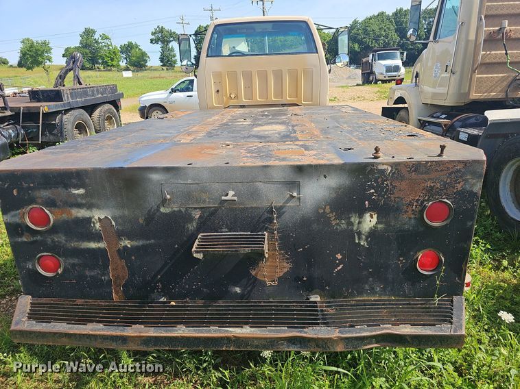 image for item EJ5558 1995 GMC Topkick C6500 flatbed truck