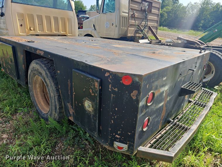 image for item EJ5558 1995 GMC Topkick C6500 flatbed truck