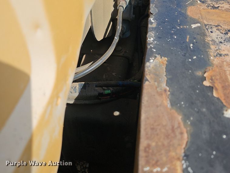 image for item EJ5558 1995 GMC Topkick C6500 flatbed truck