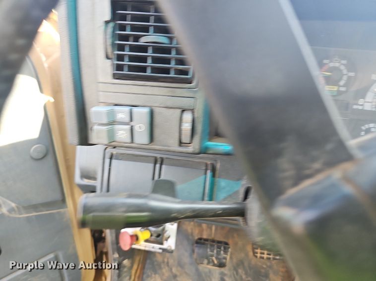 image for item EJ5558 1995 GMC Topkick C6500 flatbed truck