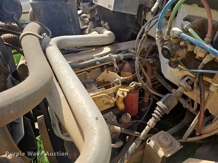 image for item EJ5558 1995 GMC Topkick C6500 flatbed truck