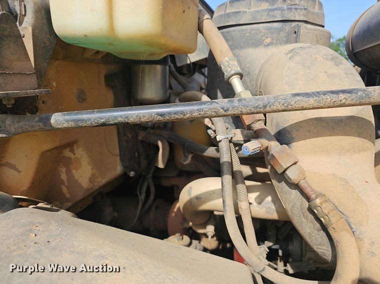 image for item EJ5558 1995 GMC Topkick C6500 flatbed truck