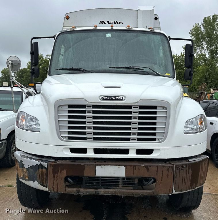 image for item EK0023 2012 Freightliner Business Class M2 refuse truck