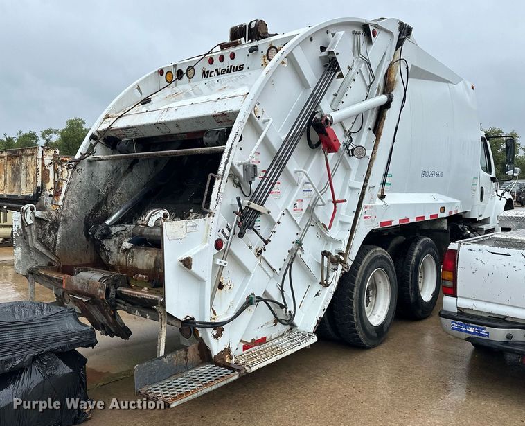 image for item EK0023 2012 Freightliner Business Class M2 refuse truck