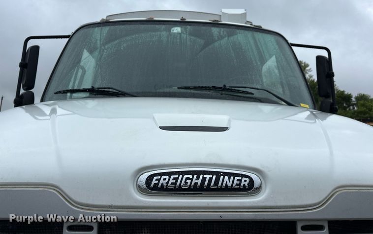 image for item EK0023 2012 Freightliner Business Class M2 refuse truck