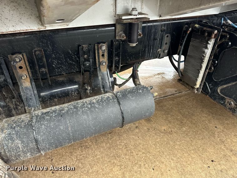 image for item EK0023 2012 Freightliner Business Class M2 refuse truck