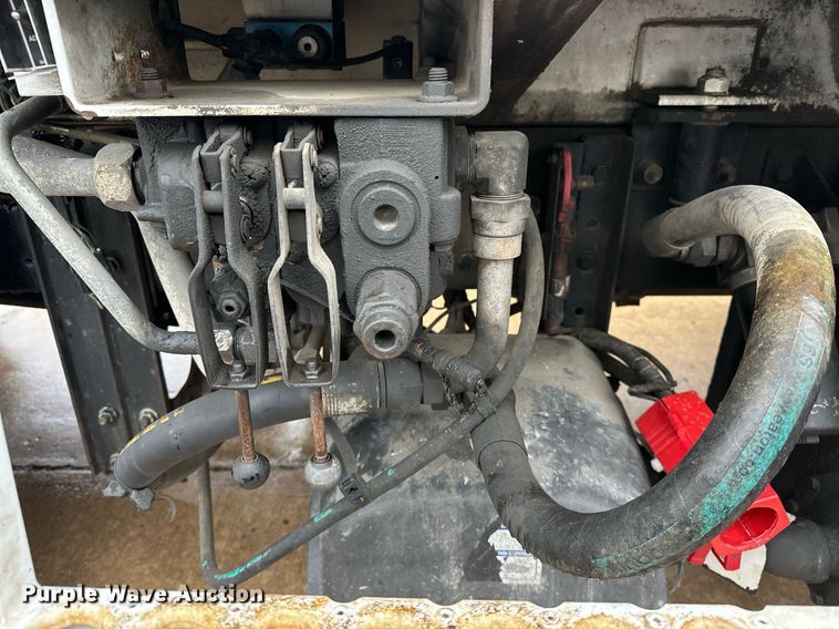 image for item EK0023 2012 Freightliner Business Class M2 refuse truck