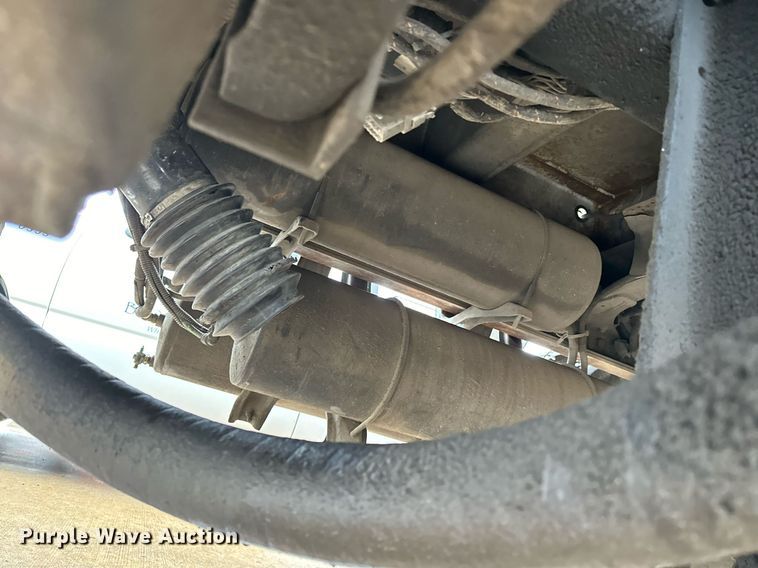 image for item EK0023 2012 Freightliner Business Class M2 refuse truck