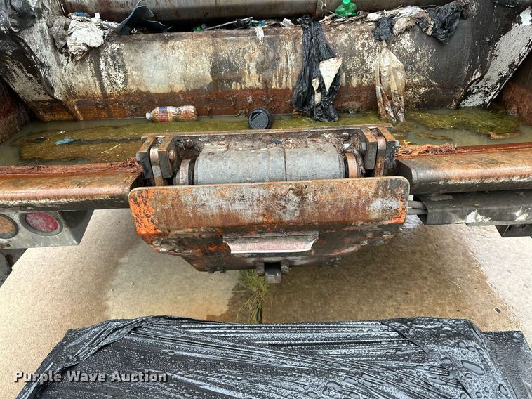 image for item EK0023 2012 Freightliner Business Class M2 refuse truck