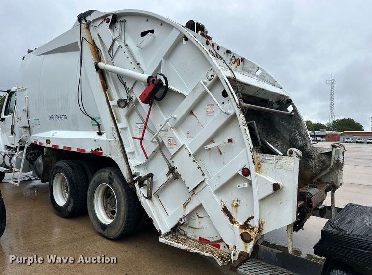 image for item EK0023 2012 Freightliner Business Class M2 refuse truck