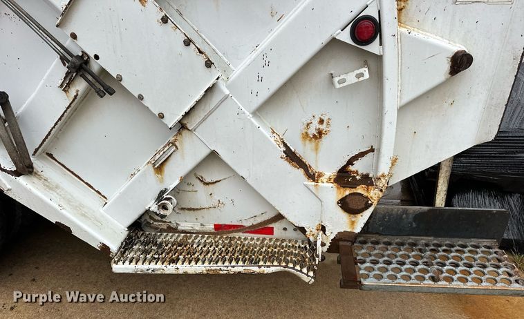 image for item EK0023 2012 Freightliner Business Class M2 refuse truck