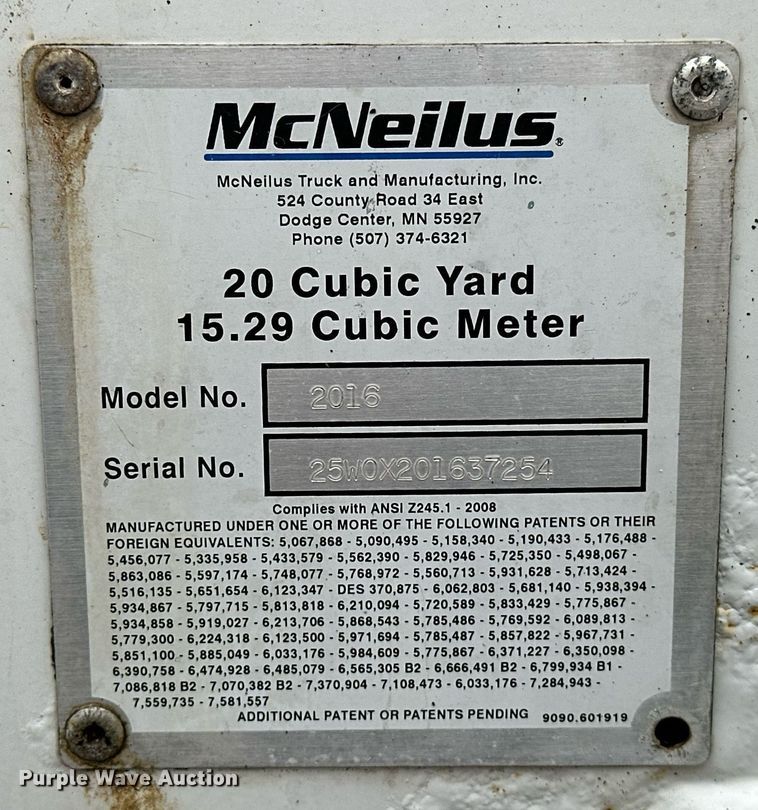 image for item EK0023 2012 Freightliner Business Class M2 refuse truck