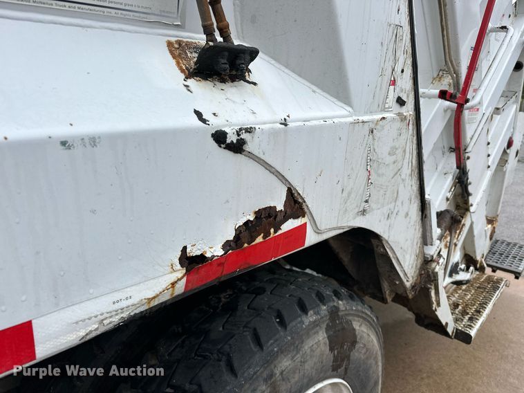 image for item EK0023 2012 Freightliner Business Class M2 refuse truck