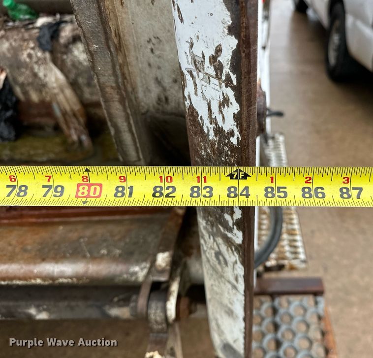 image for item EK0023 2012 Freightliner Business Class M2 refuse truck