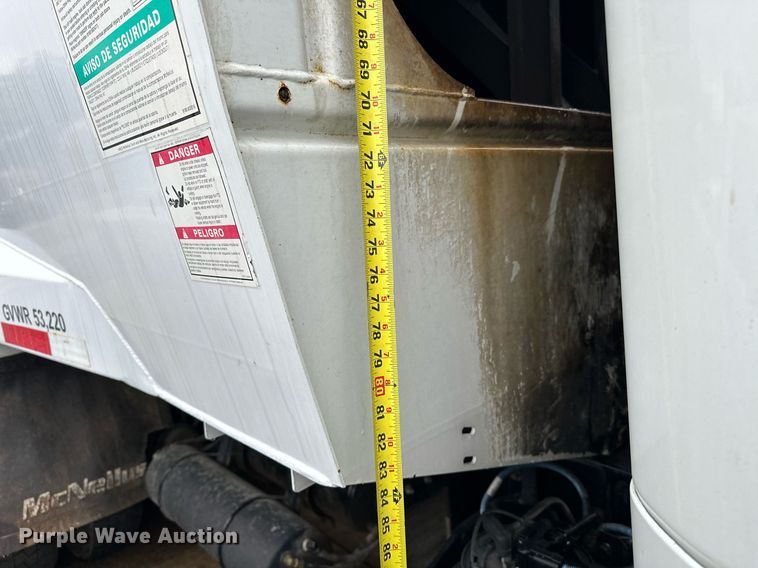 image for item EK0023 2012 Freightliner Business Class M2 refuse truck