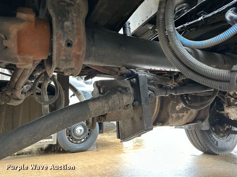 image for item EK0023 2012 Freightliner Business Class M2 refuse truck