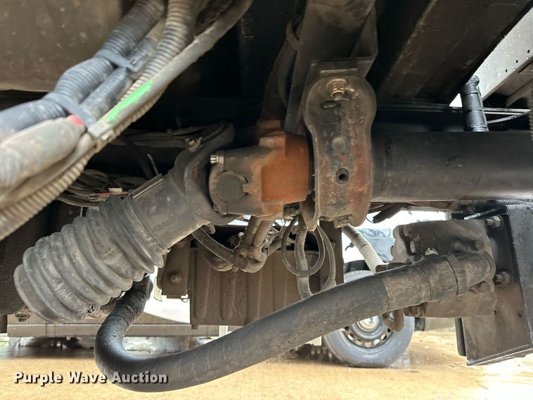 image for item EK0023 2012 Freightliner Business Class M2 refuse truck