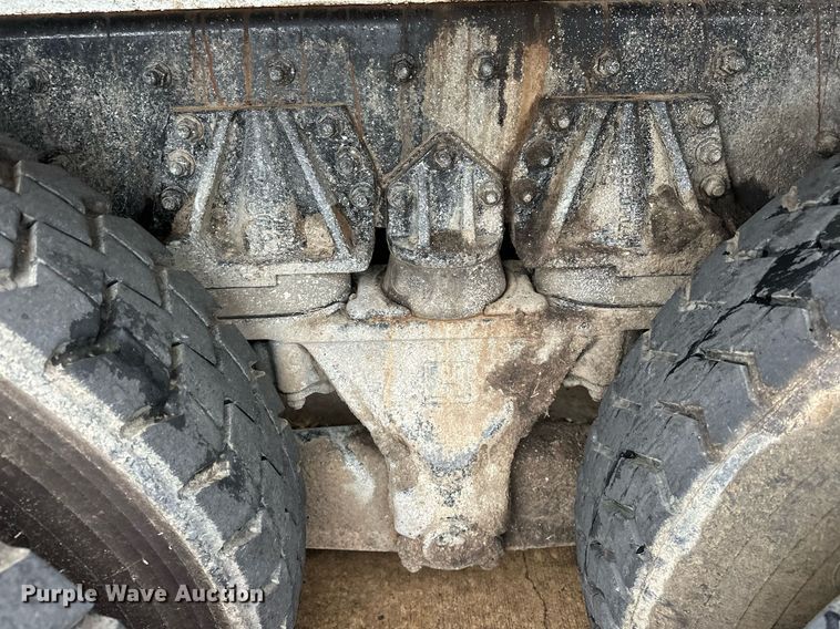 image for item EK0023 2012 Freightliner Business Class M2 refuse truck