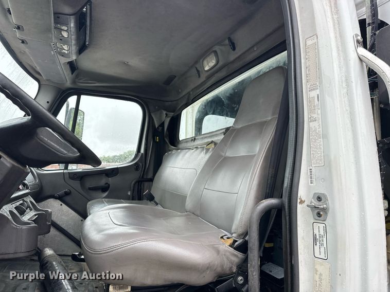 image for item EK0023 2012 Freightliner Business Class M2 refuse truck