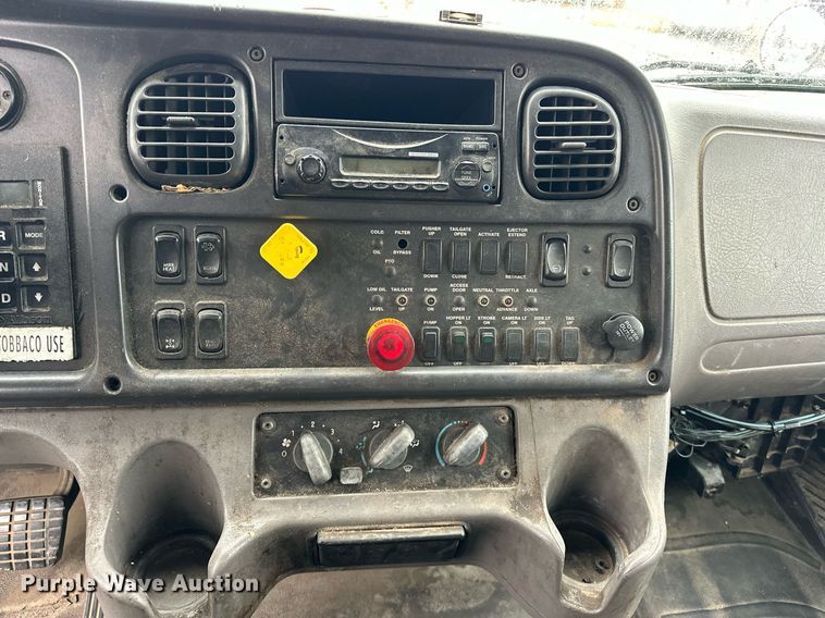 image for item EK0023 2012 Freightliner Business Class M2 refuse truck