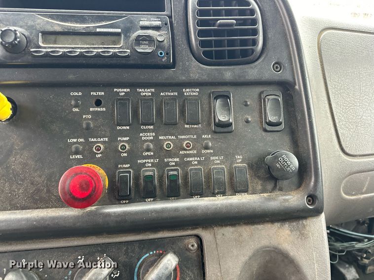 image for item EK0023 2012 Freightliner Business Class M2 refuse truck