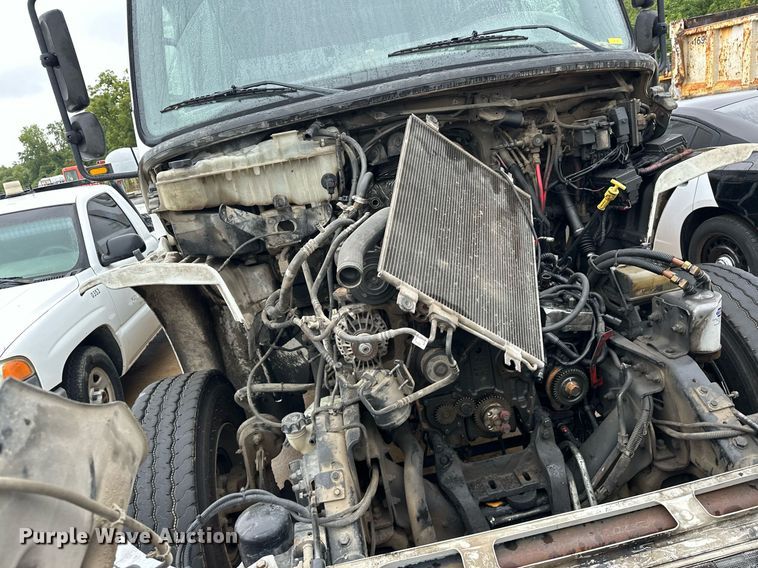 image for item EK0023 2012 Freightliner Business Class M2 refuse truck