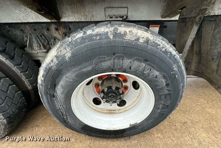 image for item EK0023 2012 Freightliner Business Class M2 refuse truck