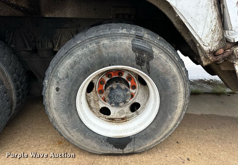 image for item EK0023 2012 Freightliner Business Class M2 refuse truck