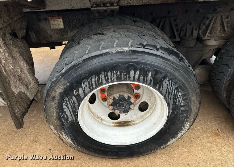 image for item EK0023 2012 Freightliner Business Class M2 refuse truck