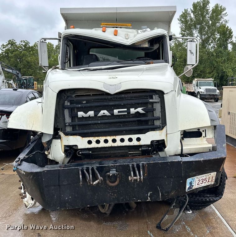 image for item EK0024 2016 Mack Granite GU433 dump truck