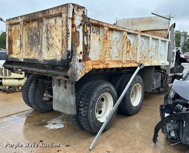 image for item EK0024 2016 Mack Granite GU433 dump truck